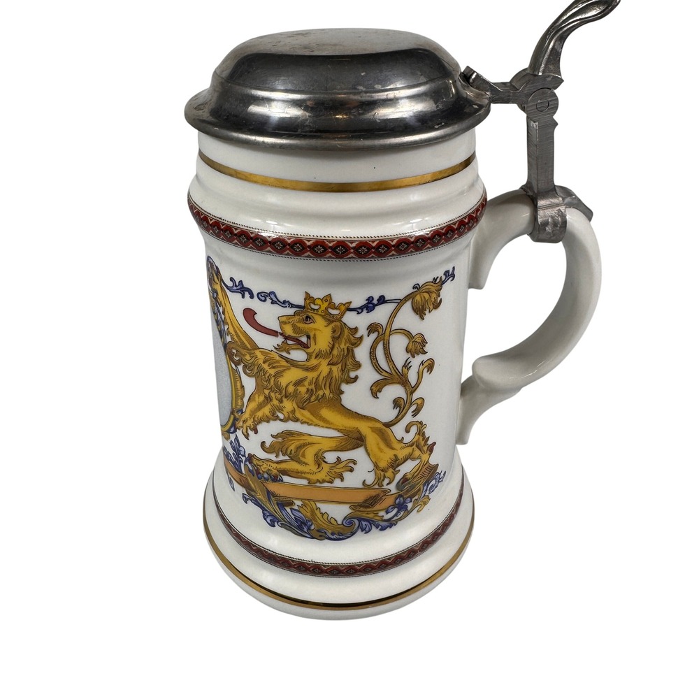 Dr Merkle Atelier Berlin German Beer Stein Lidded Mug Coat of Arms Lion‎ 7"